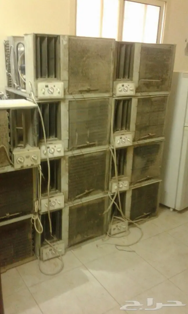 12 مكيف شباك ومكيف سبلت واربع ثلاجات ب 3000 (image 3)