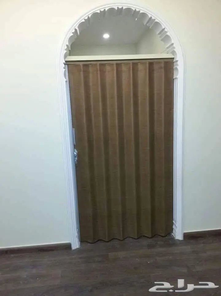 ابواب اكورديون ايطالية الصنع  (image 2)