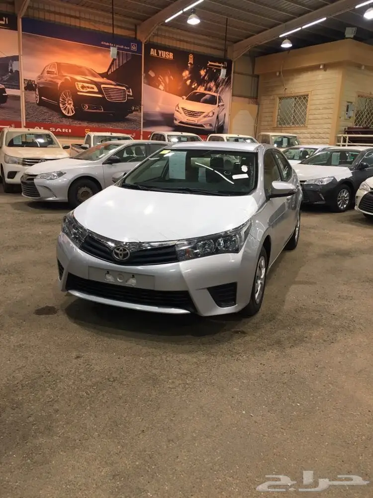 كورولا سياحي فضي وبحري سعودي2016