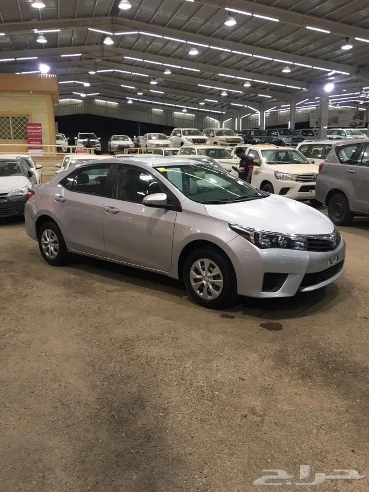 كورولا سياحي فضي وبحري سعودي2016 (image 3)