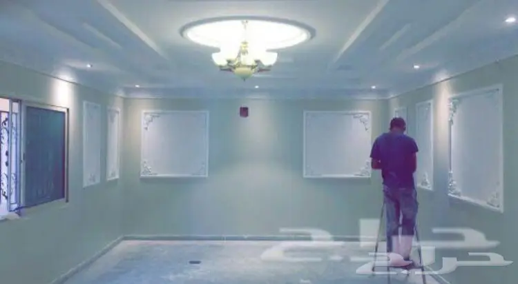 معلم دهانات وترميم وديكورات (image 1)