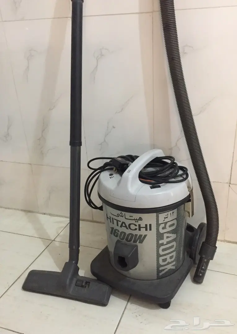 مكنسة توشيبا 1600 نظيفة للبيع 