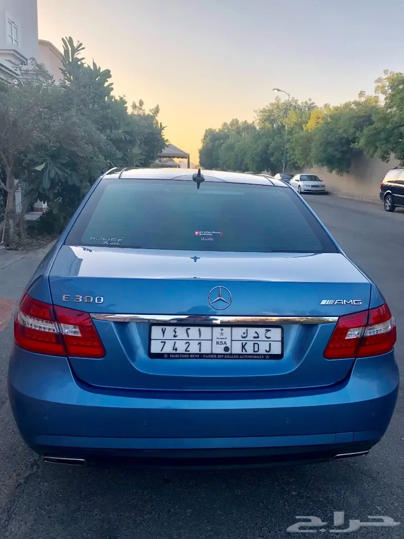 للبيع مرسيدس E300 موديل 2011 AMG (image 1)