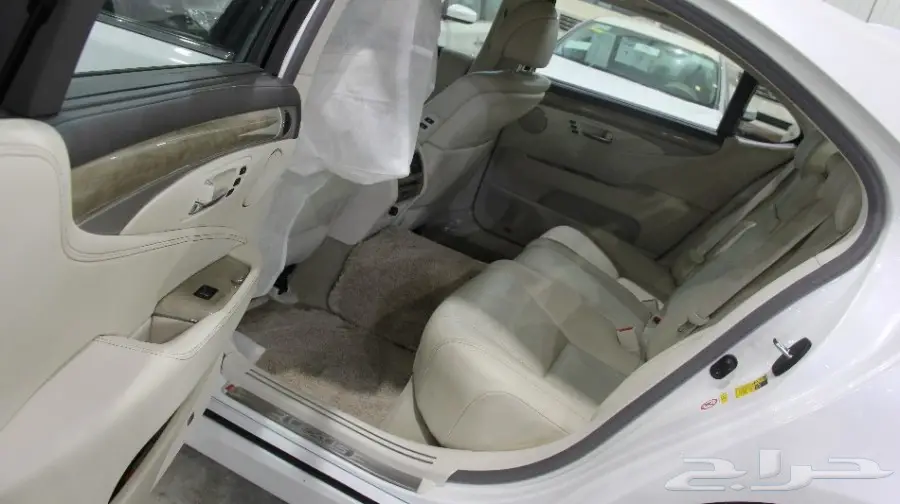 لكزس LS 460 خليجي 2014 (image 9)