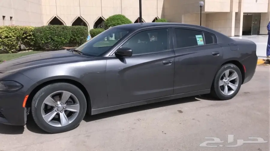 تشارجر 2018 - مستعملة - صيانة وكالة (image 1)