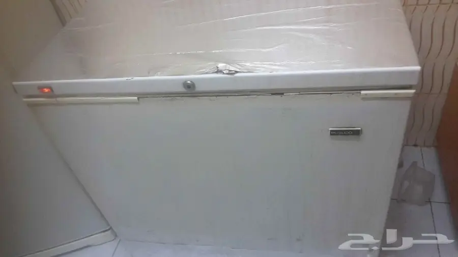 فريزر فيلكومستعمل يعمل بكفاءه 220فولت 120ريال