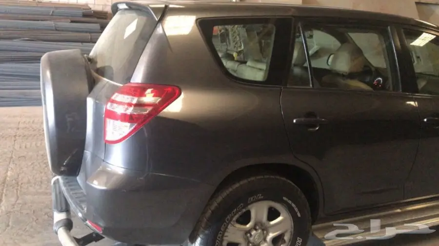 تويوتا راف فور موديل 2011 جير عادي بدون دبل  (image 2)