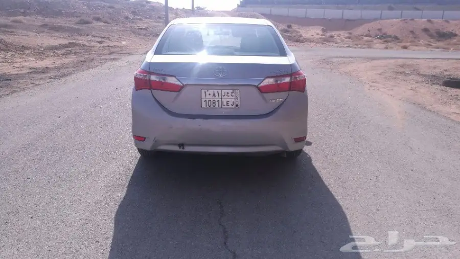 كورولا 2015 نظيفة للبيع  (image 1)