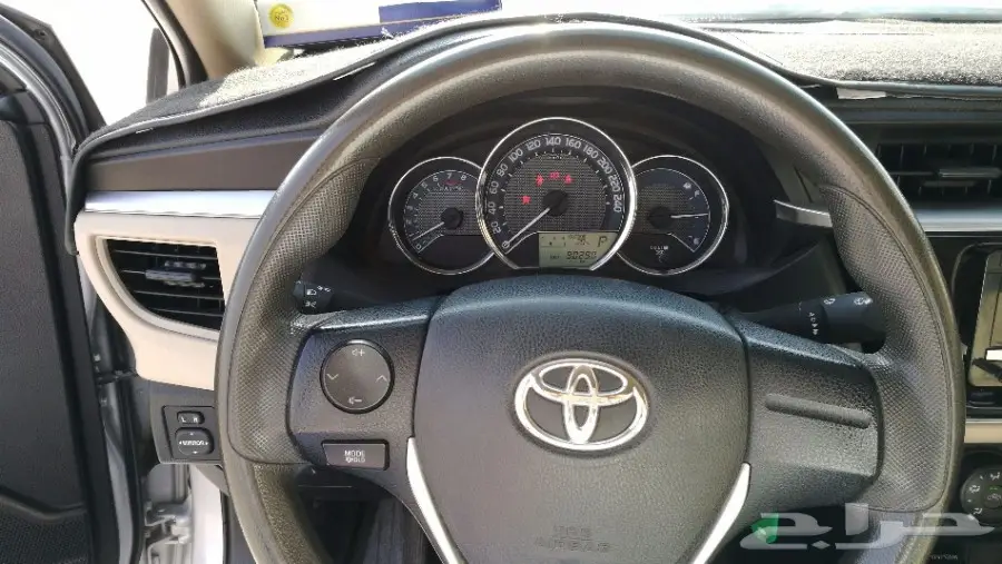 كورولا 2015 نظيفة للبيع  (image 11)