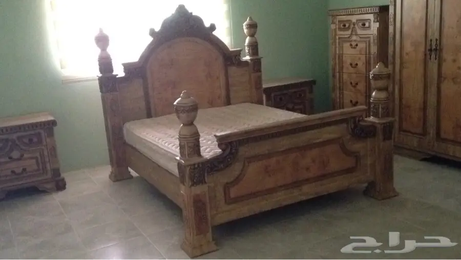 للبيع غرفة نوم نظيفه ورخيصه 