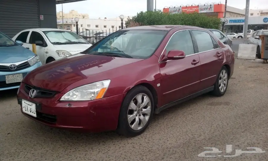 هوندا اكورد 2004 للبيع تشليح بسبب المخالفات