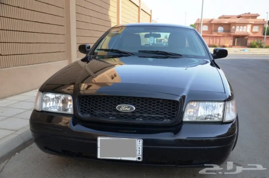 فورد كراون فيكتوريا 2011 امريكي