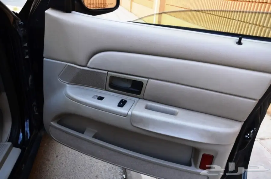 فورد كراون فيكتوريا 2011 امريكي (image 6)