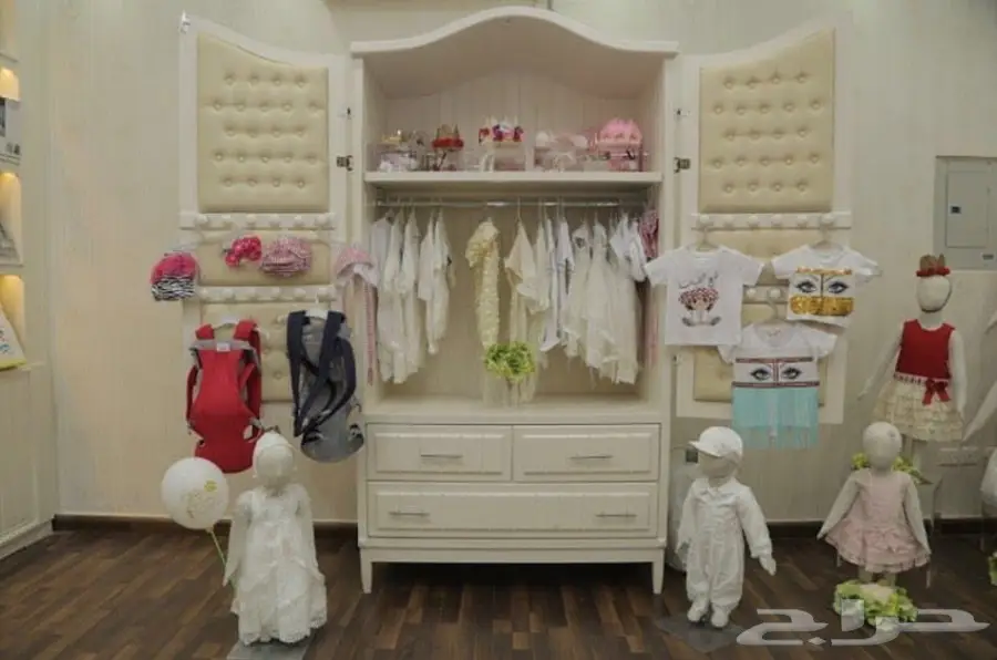 ديكور محل راقي للبيع - فرصة لا تُفوّت! (image 8)