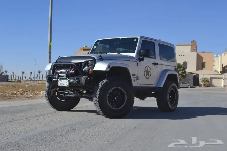 للبيع جيب رنجلر 2012 83200 كم معدل (image 6)