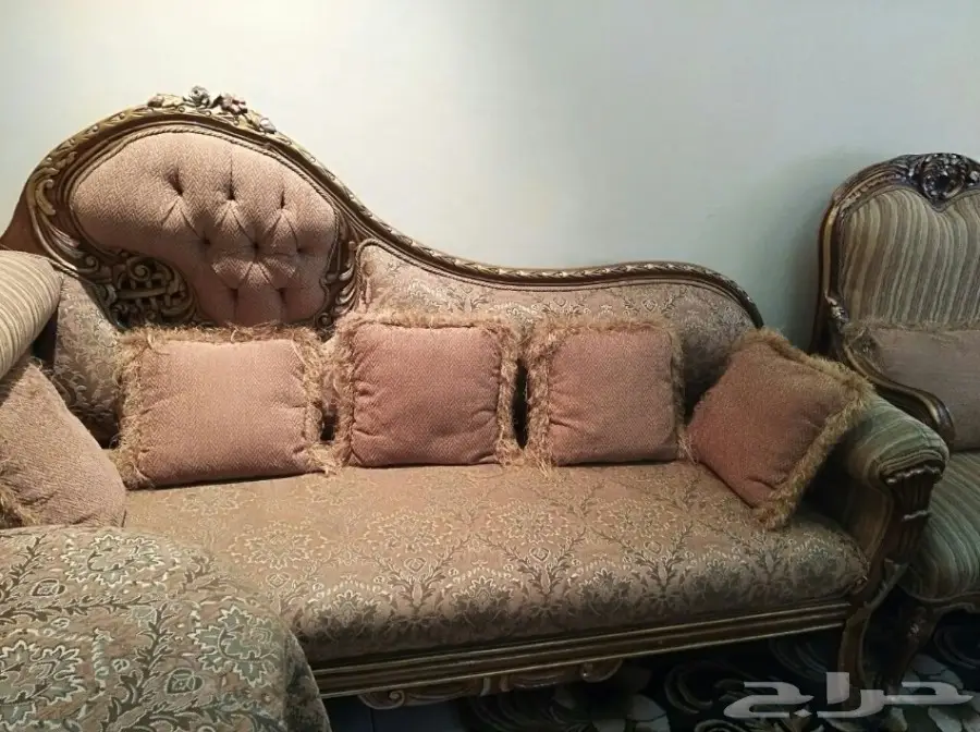 غرفة نوم بنات وطقم صالون (image 9)