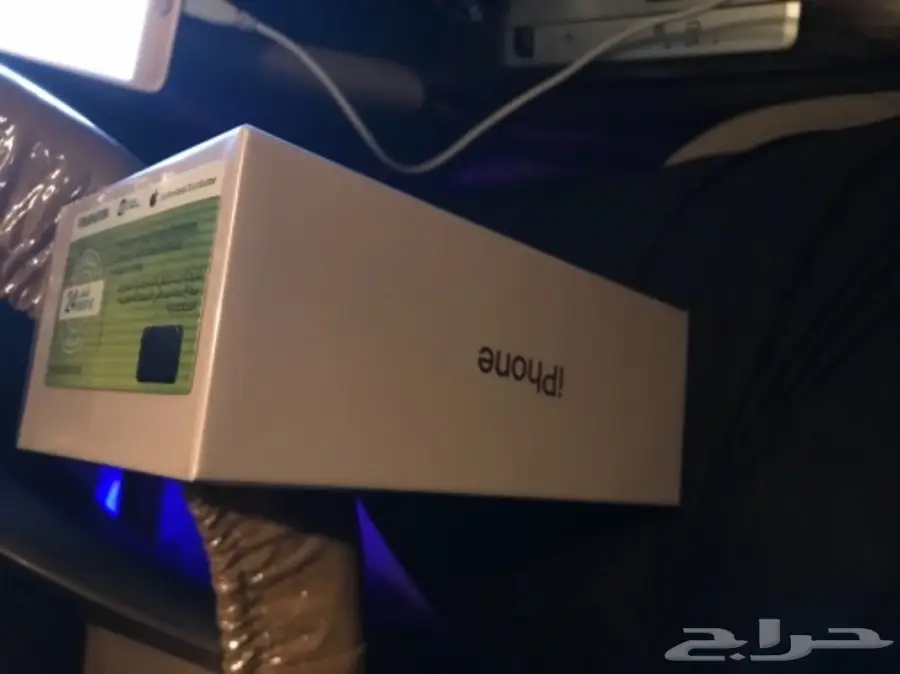 أيفون 8 ذهبي  256G الجهاز جديد بتغليف المصنع (image 1)