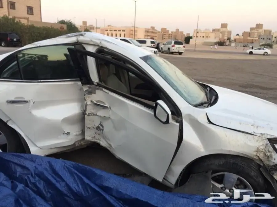 للبيع قطع غيار ماليبو 2015 (image 6)