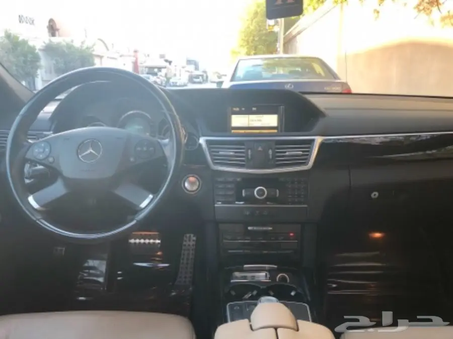 للبيع مرسيدس E300 موديل 2011 AMG (image 7)