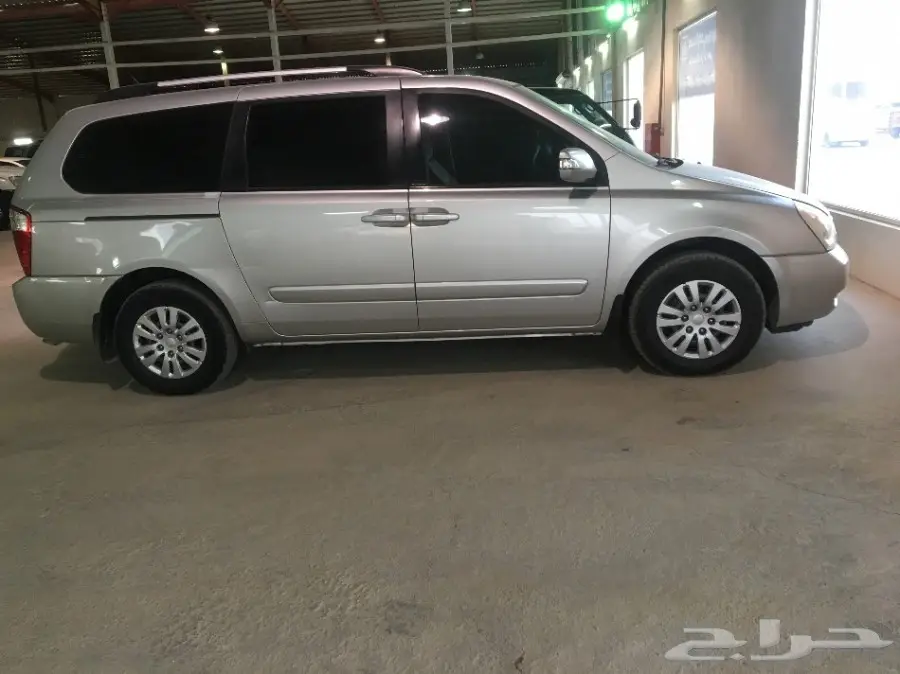 كيا كارنيفال 2013 للبيع بعرعر  (image 2)