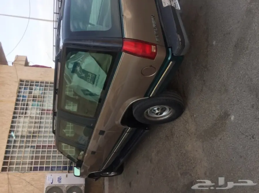 سياره للبيع