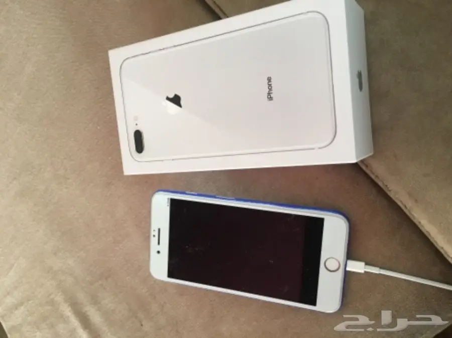 ايفون بلس8 الحجم 256  الاستعمال يوم واحد  (image 1)