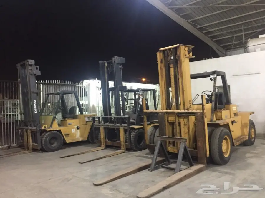 للبيع رافعه شوكيه 7طن و 5طن و 12طن  (image 1)