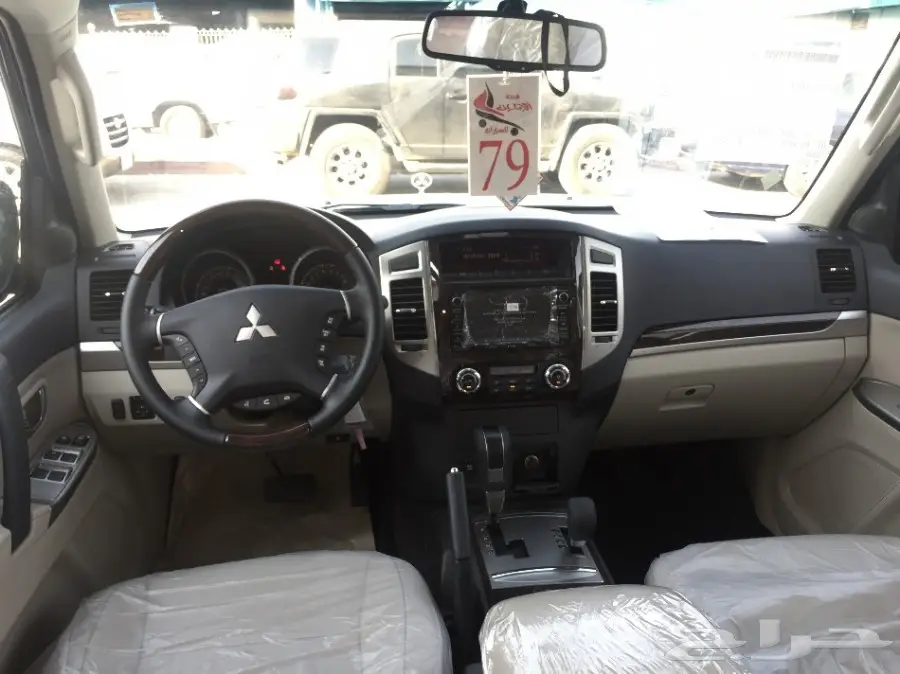 باجيرو 2017 سعودي 3.8 فل كامل علامات ذهبية (image 9)