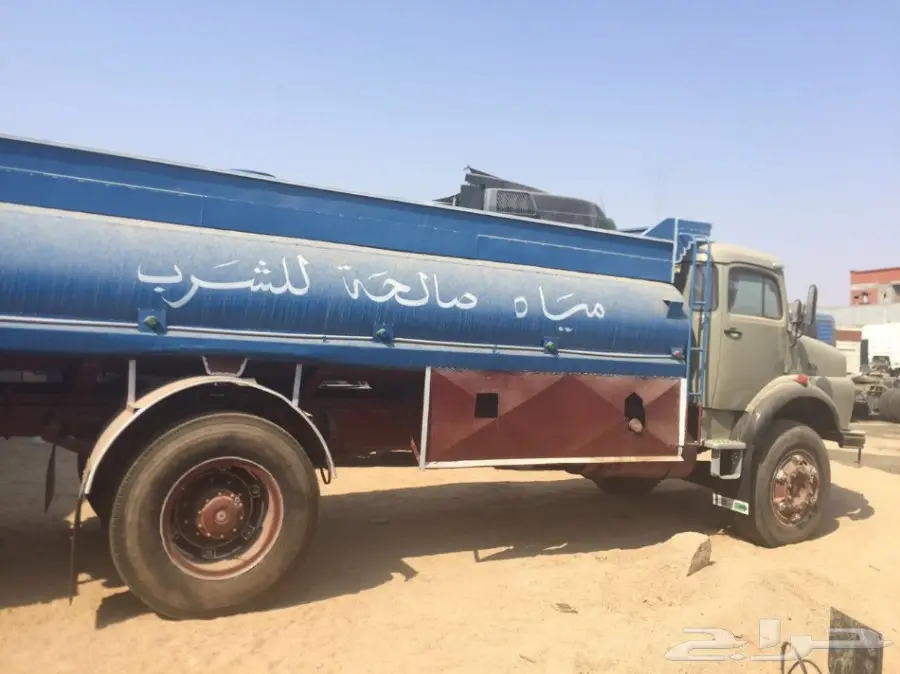 للبيع وايت مرسيدس 1981م بمكة