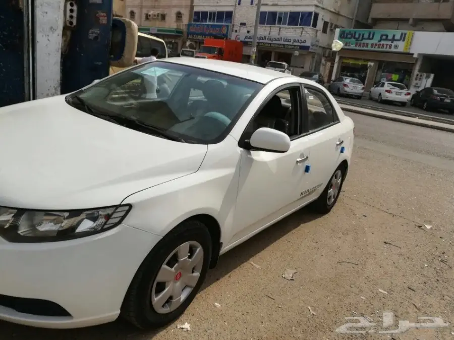 للبيع كيا سيراتو  2012  (image 5)