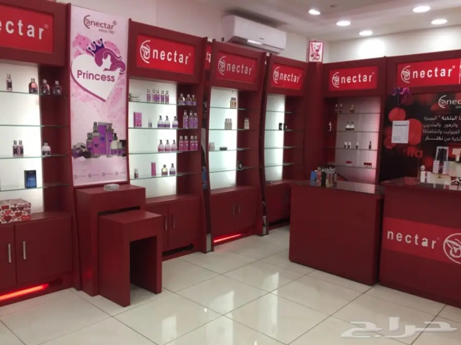 ديكور محل عطورات جديد  (image 1)