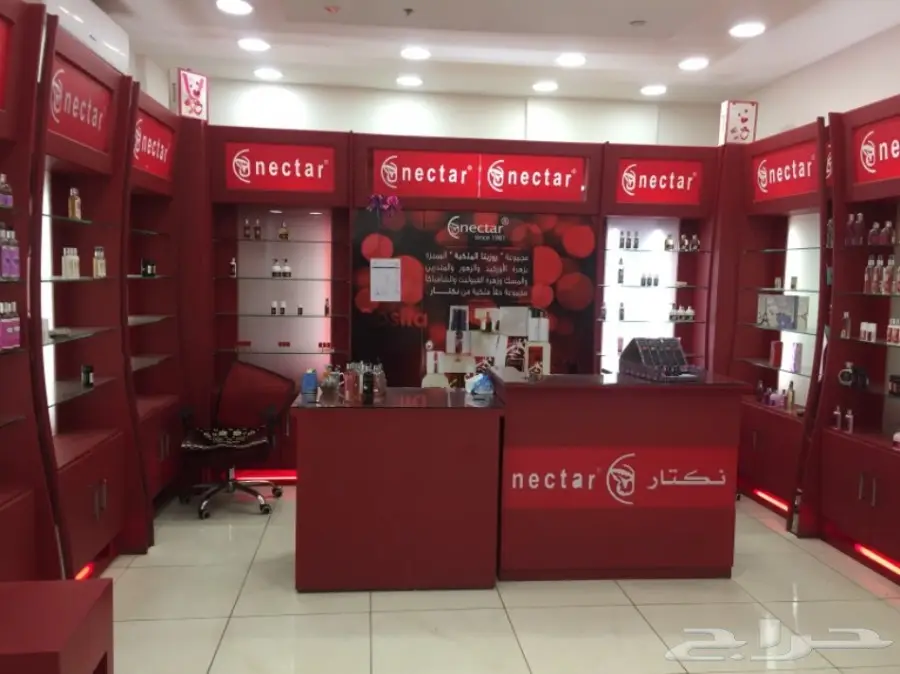 ديكور محل عطورات جديد  (image 4)