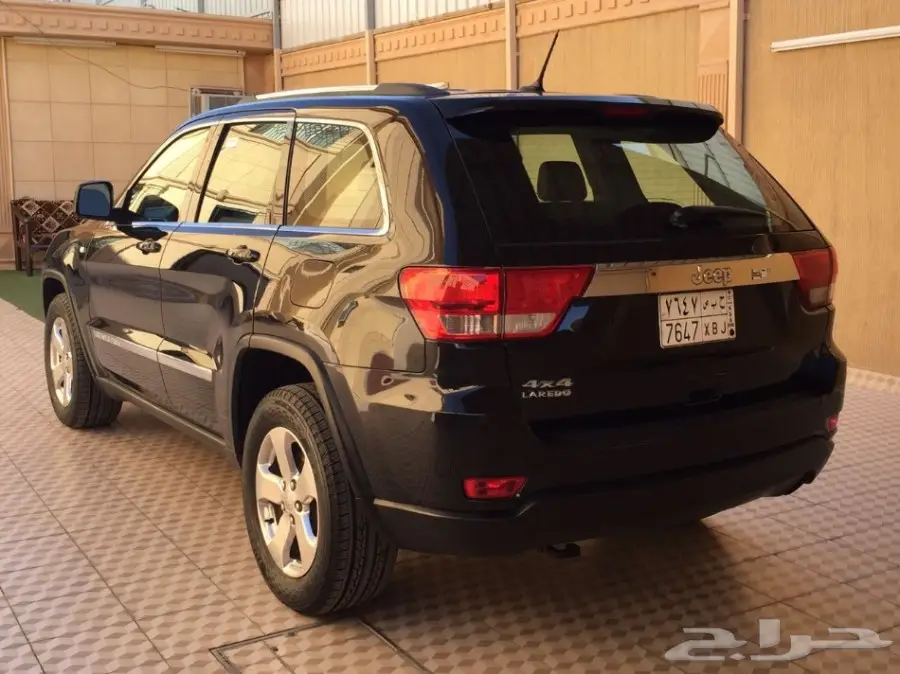 جيب جراند شيروكي 2013 - بحالة ممتازة! (image 3)