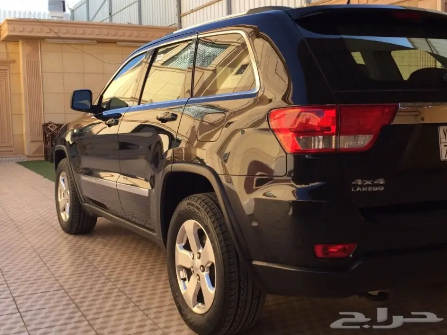 جيب جراند شيروكي 2013 - بحالة ممتازة! (image 11)