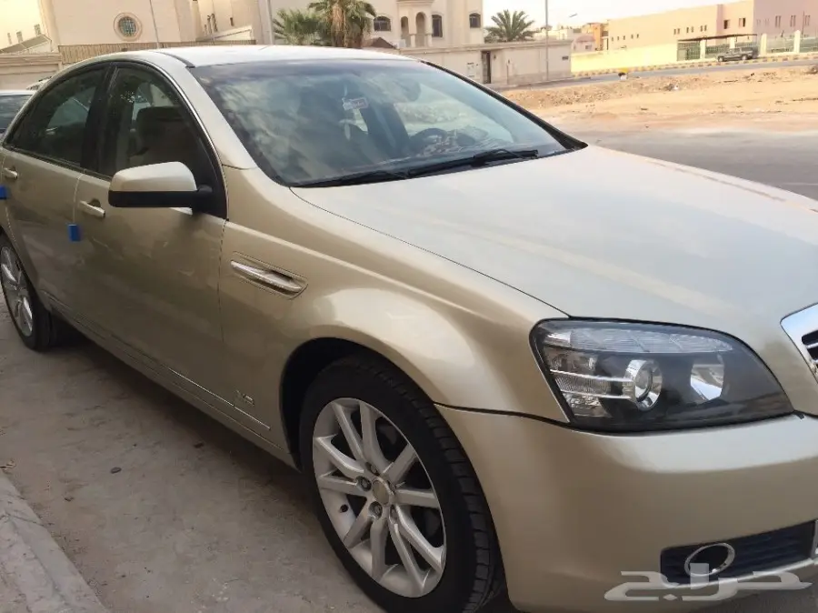 للبيع كابرس نظيف موديل 2009 ذهبي فاتح (image 4)