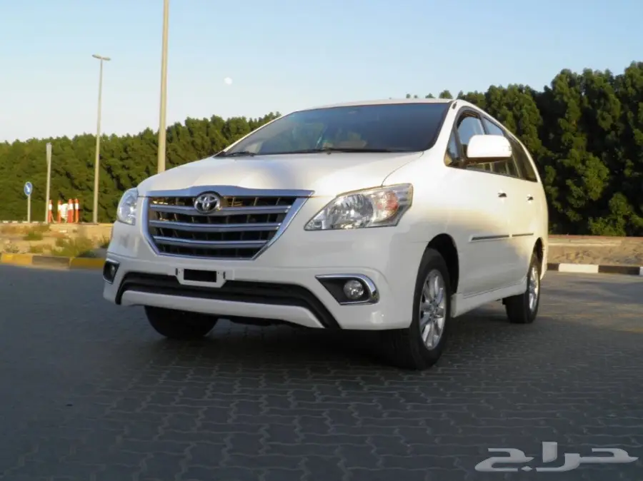 تويوتا انوفا 2015 SE (image 7)