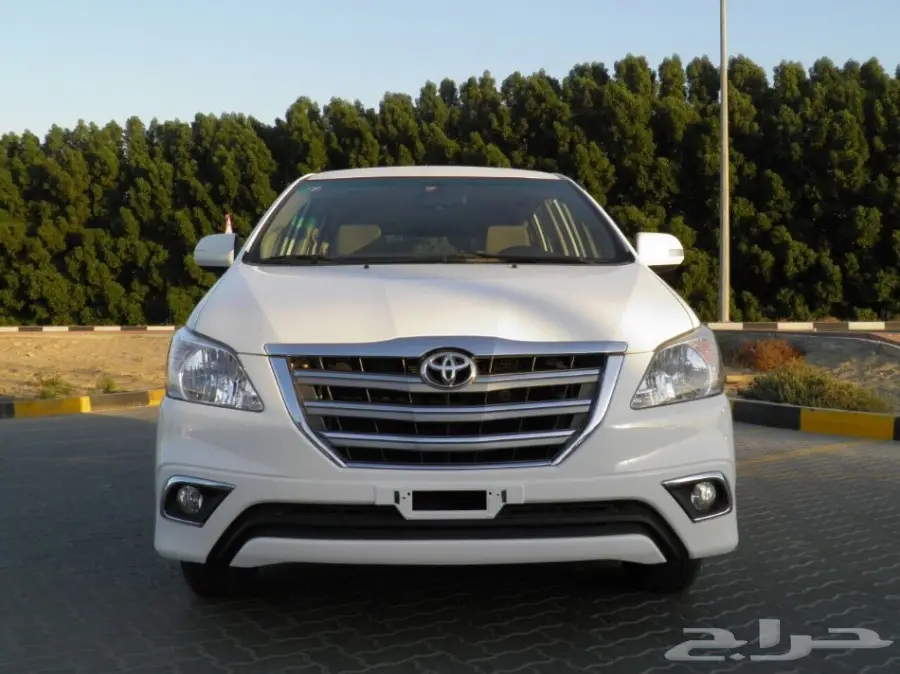 تويوتا انوفا 2015 SE (image 8)