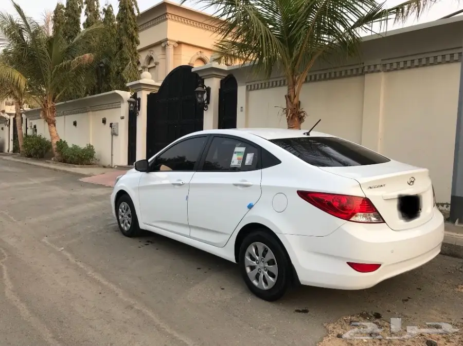 للبيع هونداي اكسنت 2017  (image 1)