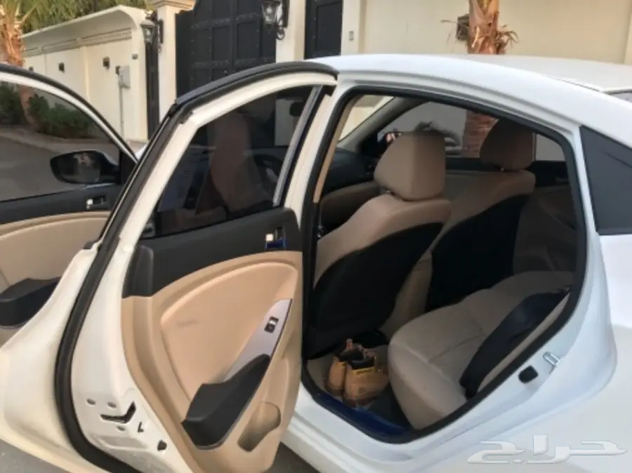 للبيع هونداي اكسنت 2017  (image 5)