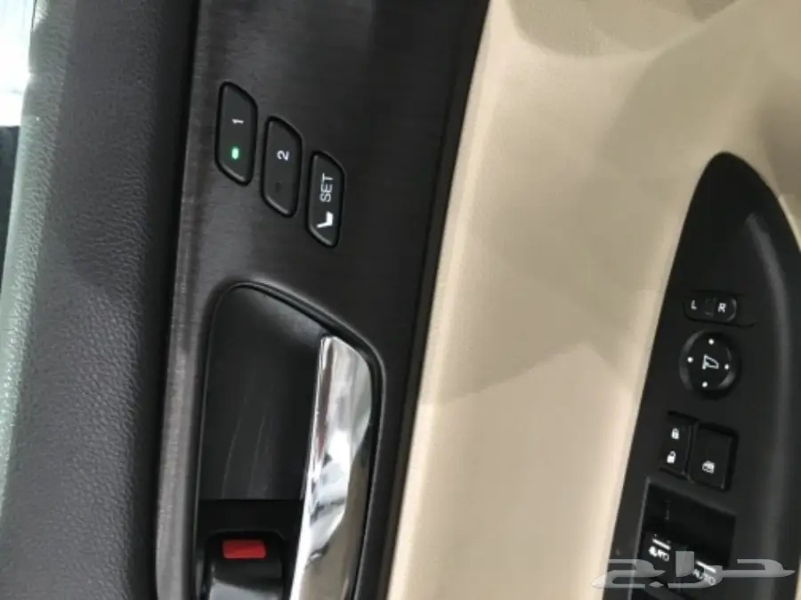 للبيع هوندا أكورد 2013 فل (image 17)