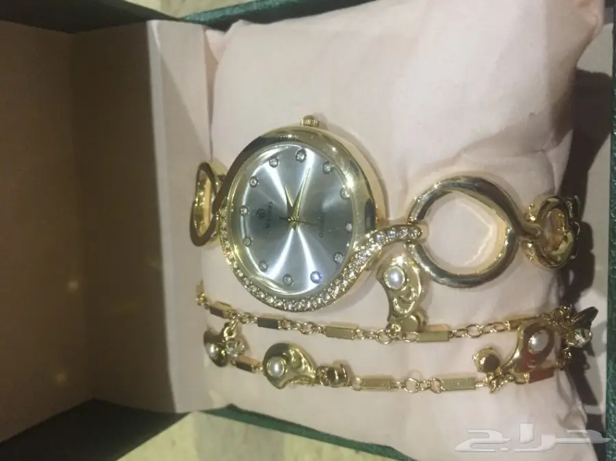 ساعه نسائيه 