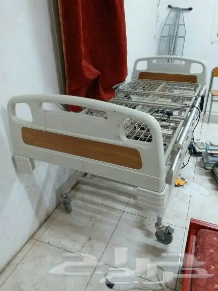 سرير طبي كهربائي (4حركات)
