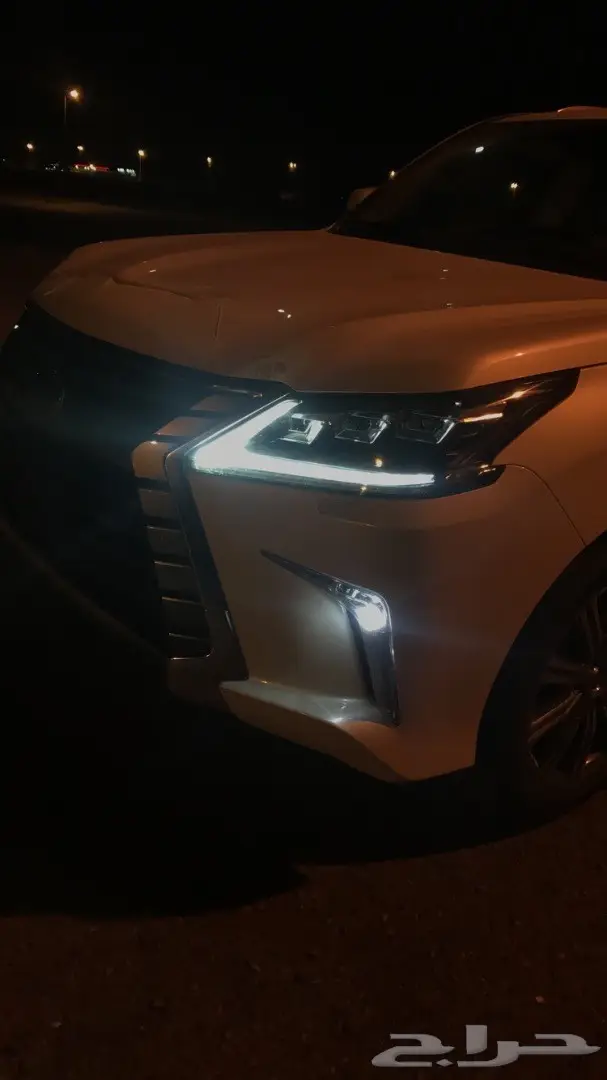 جيب لكزس LX (image 1)