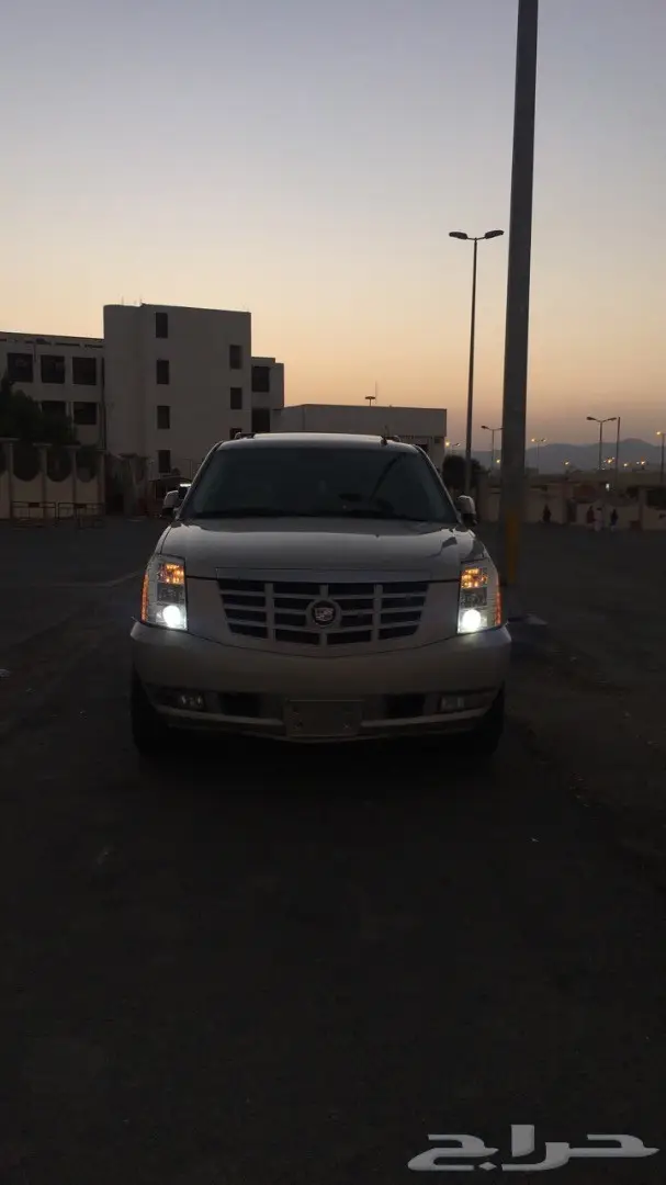 اسكاليد 2007 نظيف ملكي  (image 6)