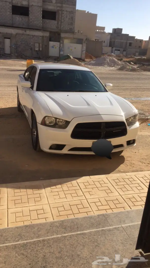 توفير رائع! تشارجر 2013 - باب السائق فقط - صيانتها ممتازة (image 9)