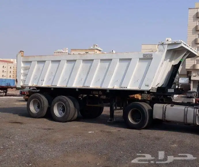 للبيع صندوق قلاب البلوي 24م نظيف جدا 2015