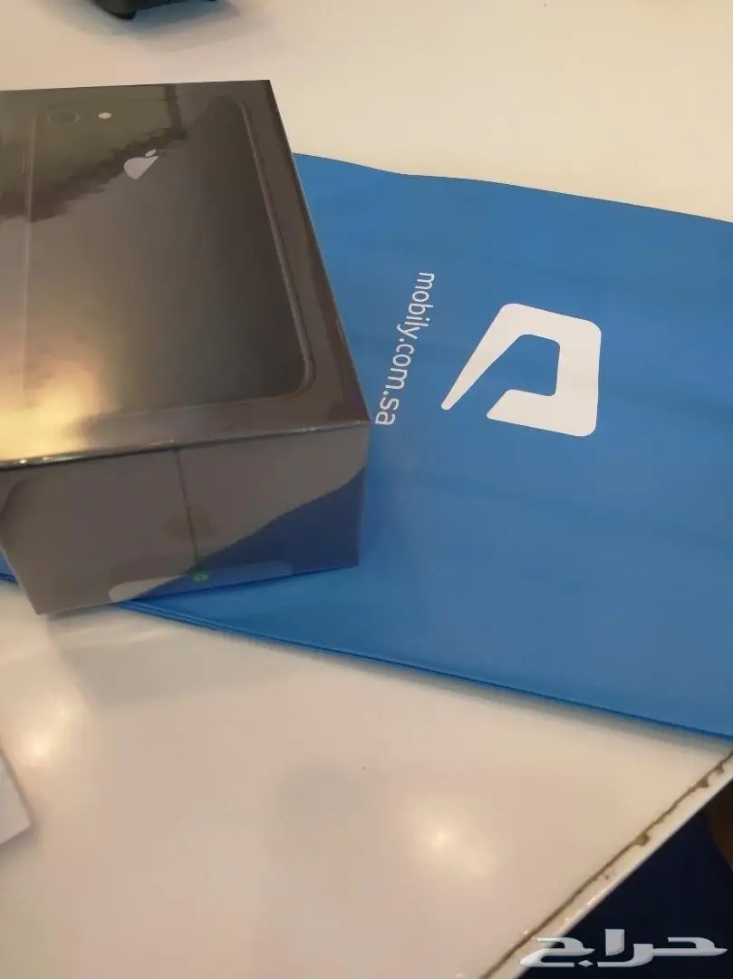 ايفون 8 اسود 64 جيجا ضمان موبايلي (image 3)