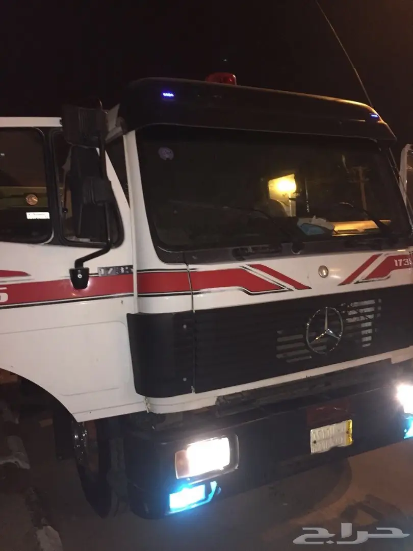 مرسيدس ال بي 1992 (image 4)