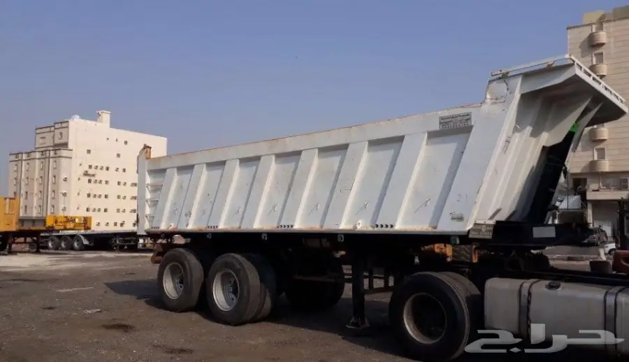 للبيع صندوق قلاب البلوي 24م نظيف جدا 2015 (image 2)