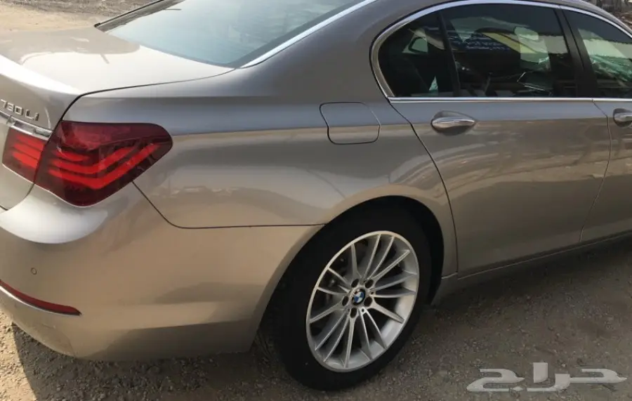 للبيع BMW 730 2014 مصدوم  (image 4)